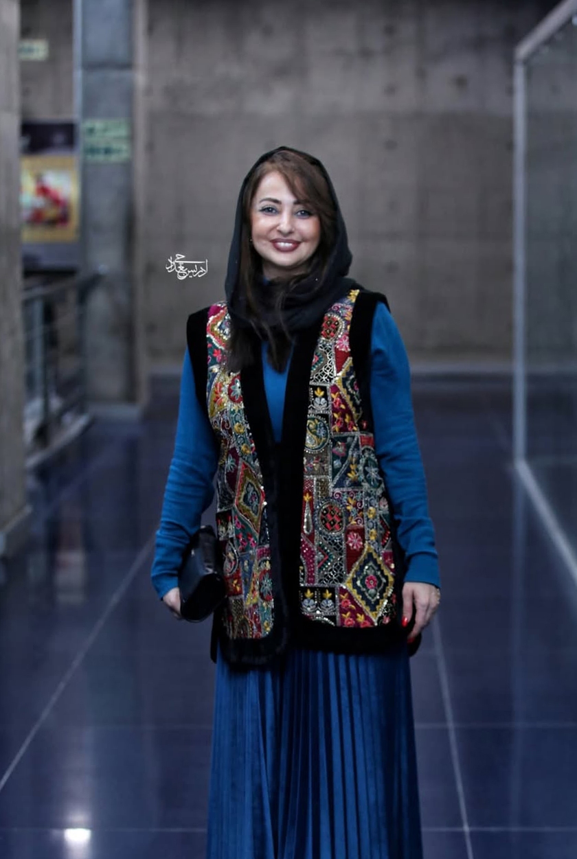 تیپ جذاب و سنتی نفیسه روشن جلب توجه کرد تیپ جذاب و سنتی نفیسه روشن جلب توجه کرد