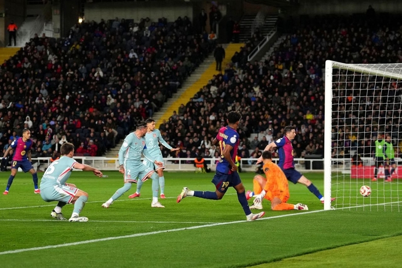 طوفان گلها در نیوکمپ جدید؛ کامبک بارسا، بازگشت اتلتیکو و تساوی دیوانهوار طوفان گلها در نیوکمپ جدید؛ کامبک بارسا، بازگشت اتلتیکو و تساوی دیوانهوار