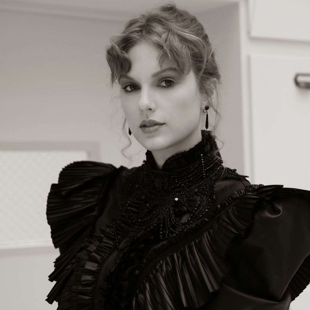 (عکس) استایل جدید و جذاب تیلور سوئیفت