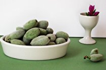 این ماه حتما چغاله بادام بخورید! / ۱۶ خواص چغاله بادام میوهِ پرطرفدار بهاری