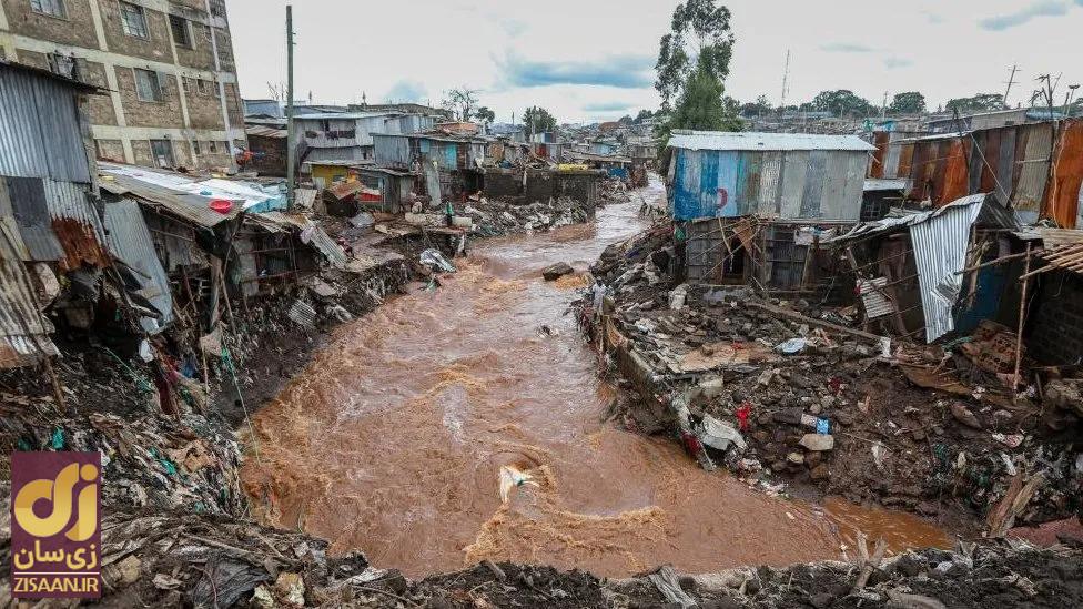 (تصاویر) تصاویری عجیب و آخرالزمانی از سیل کنیا که وایرال شد