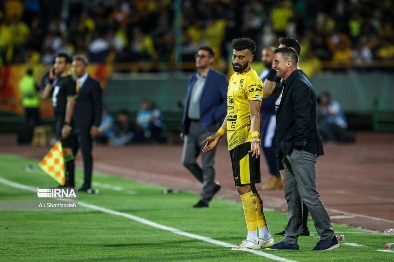 برخورد صمیمانه اوسمار با بازیکن مورد علاقه‌اش در سپاهان + عکس