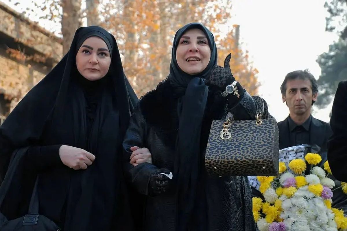 بیوگرافی مرجانه گلچین از کودکی تا مهاجرت به انگلیس!