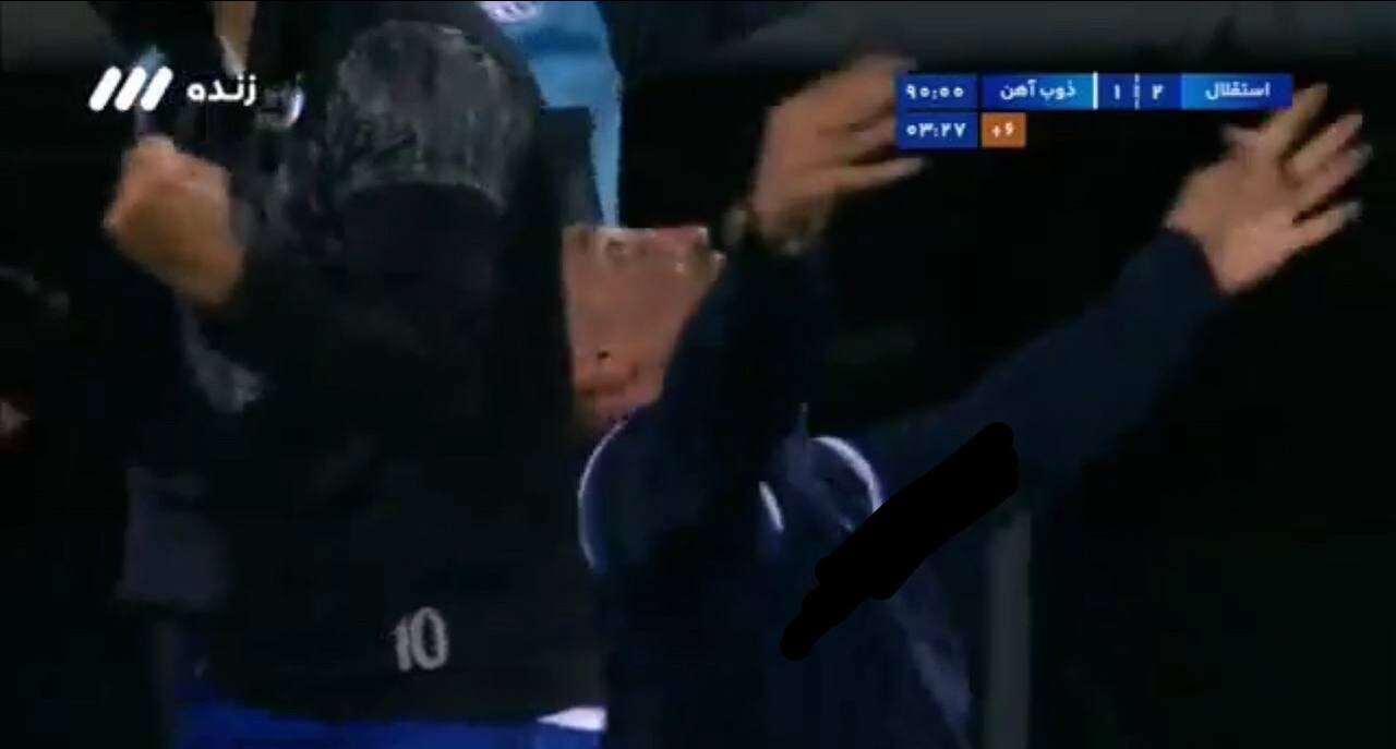 صحنه ای که هاشمی نسب زانو زد