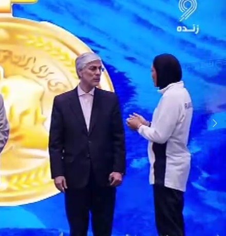 قهر عجیب شهربانو منصوریان در یک مراسم تجلیل! + ویدئو