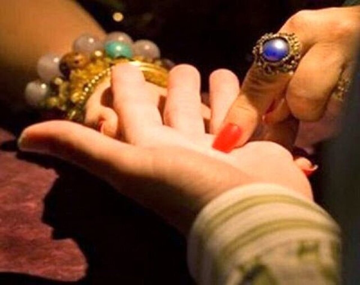 یک خانواده رمال افغانستانی در فردیس دستگیر شدند