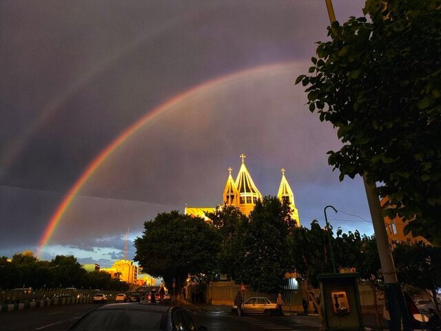 رنگین کمان زیبا در آسمان تهران + عکس