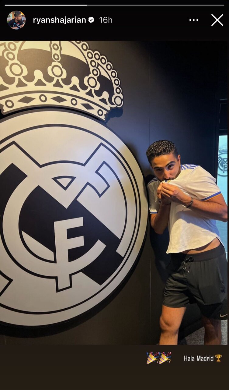 (عکس) خوشحالی خاص پسر استاد شجریان از برد رئال