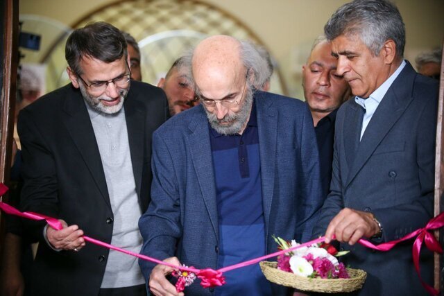 ویدئو| تغییر چهره بازیگران در جشن تولد ۷۳ سالگی آقای کارگردان