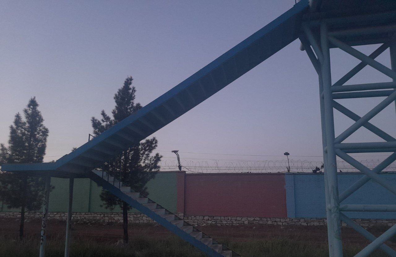 عکس| خطرناک‌ترین پل عابر پیاده ایران