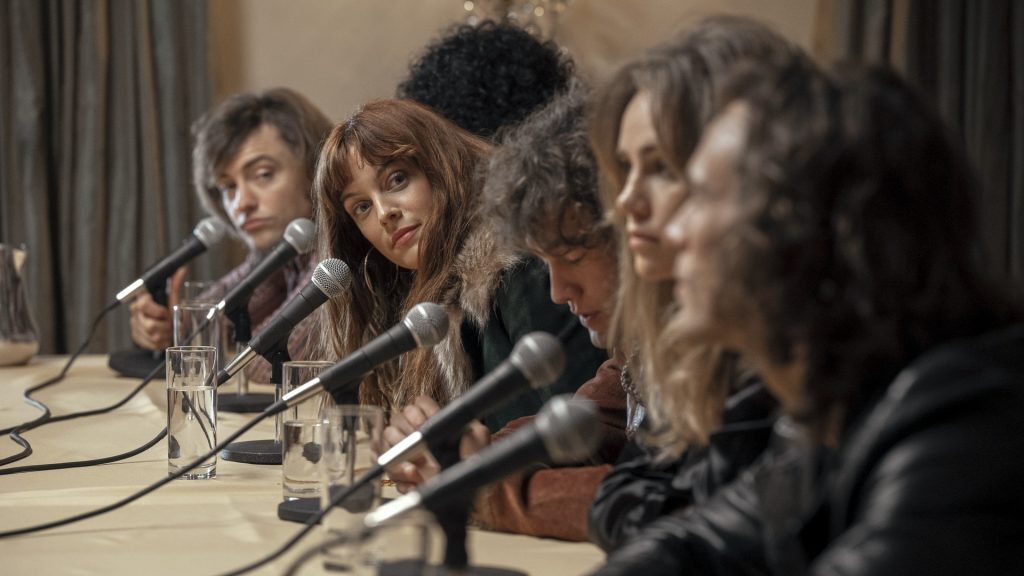 سریال دیزی جونز و شش نفر سریال دیزی جونز و شش نفر