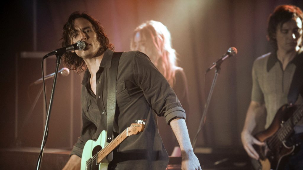 سریال دیزی جونز و شش نفر سریال دیزی جونز و شش نفر