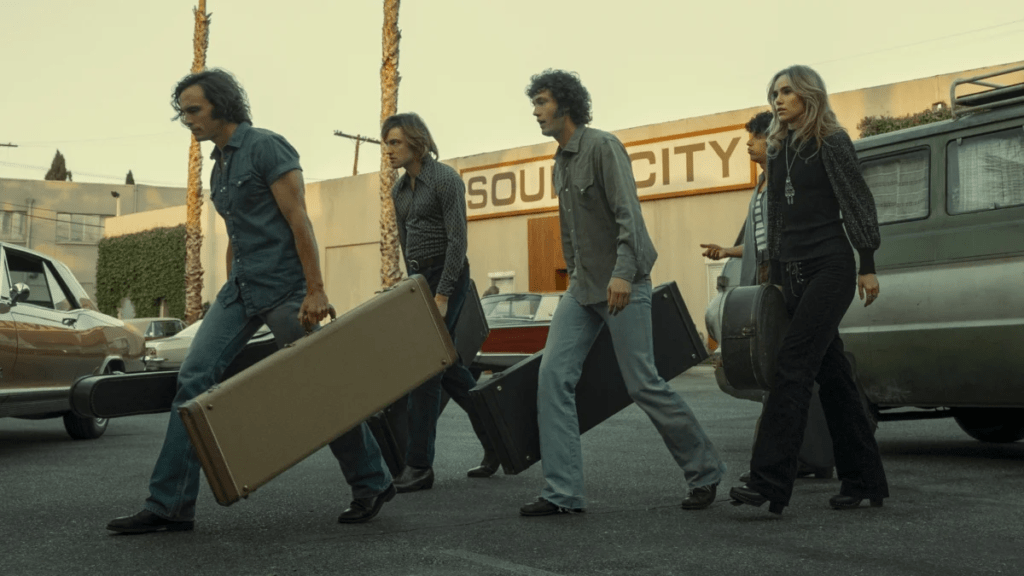 همه چیز درباره سریال «دیزی جونز و شش نفر» همه چیز درباره سریال «دیزی جونز و شش نفر»