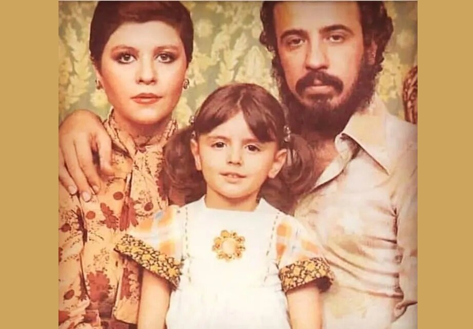 منوچهر آذری: دو دانگ از سینمای نیاگارا برای زری خوشکام است منوچهر آذری: دو دانگ از سینمای نیاگارا برای زری خوشکام است