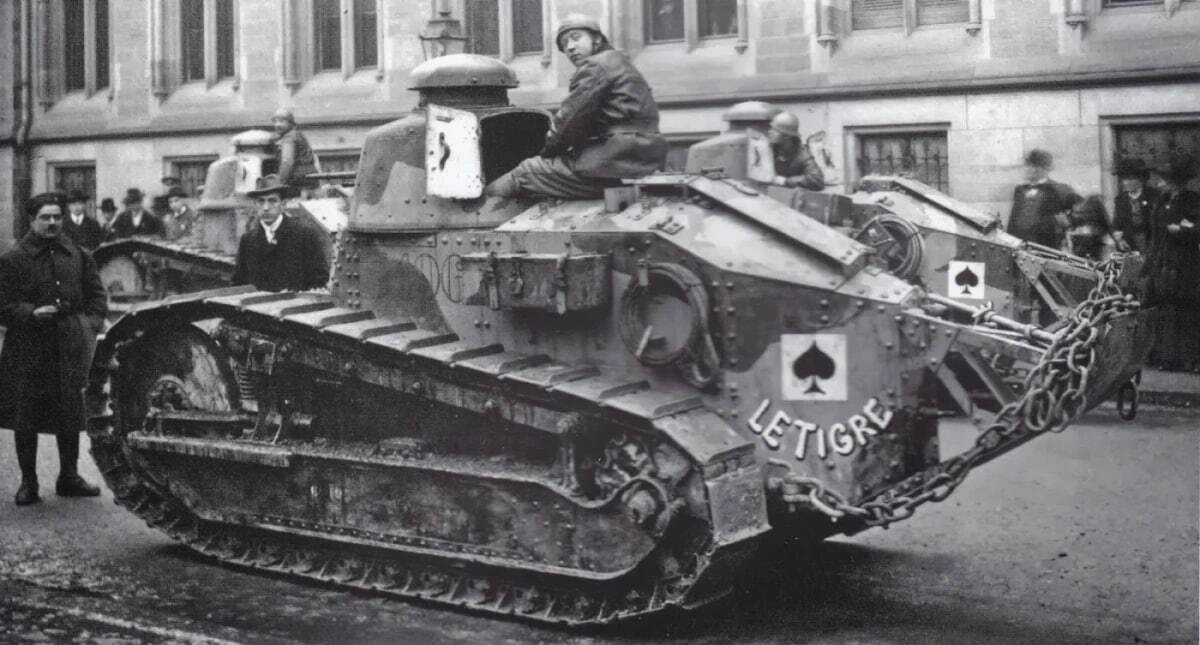 اولین تانک جهان چه شکلی بود؟ ۵ مورد از اولین تانک‌هایی که وارد میدان نبرد شدند