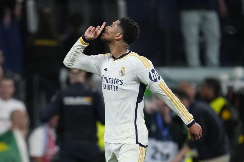 حرکت جنجالی بلینگام در پایان ال‌کلاسیکو + عکس