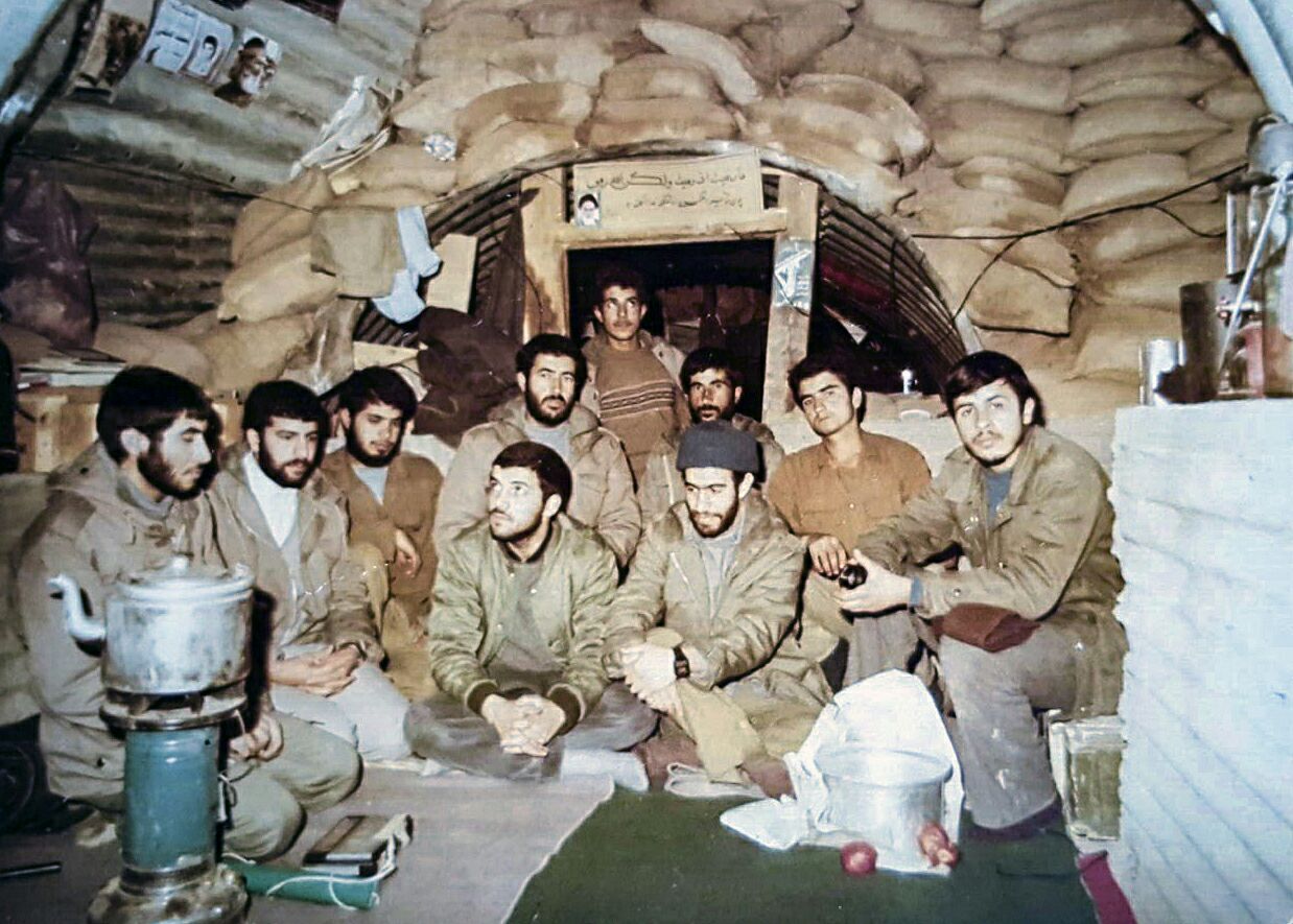 نگاهی به ۶۴ سال زندگی‌ سید ابراهیم رئیسی؛ از مشقت‌های دوران کودکی تا رسیدن به ریاست پاستور