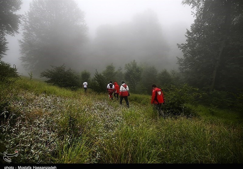 تصاویری جدید از محل حادثه‌ی سقوط بالگرد در روستای طویل