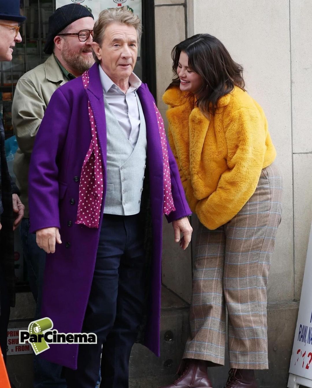 تصاویر جذابی که از سلنا گومز در خیابان‌های نیویورک لو رفت + تصاویر