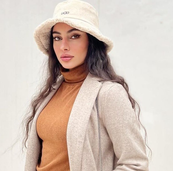 شباهت جالب نوه گوگوش به ترلان پروانه همه را شوکه کرد + عکس