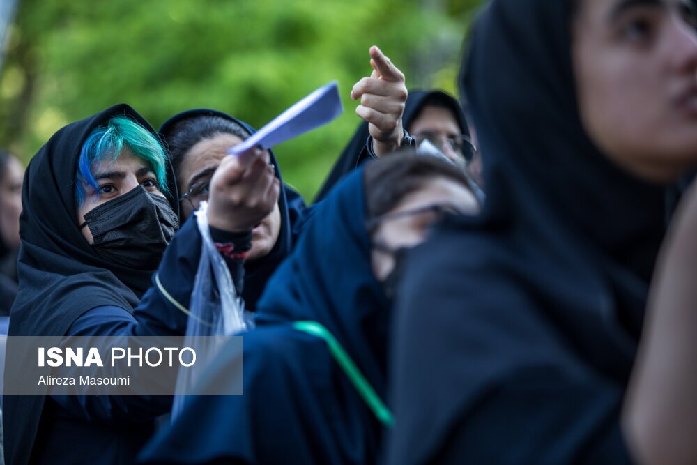 تصاویری متفاوت و عجیب از کنکور امسال