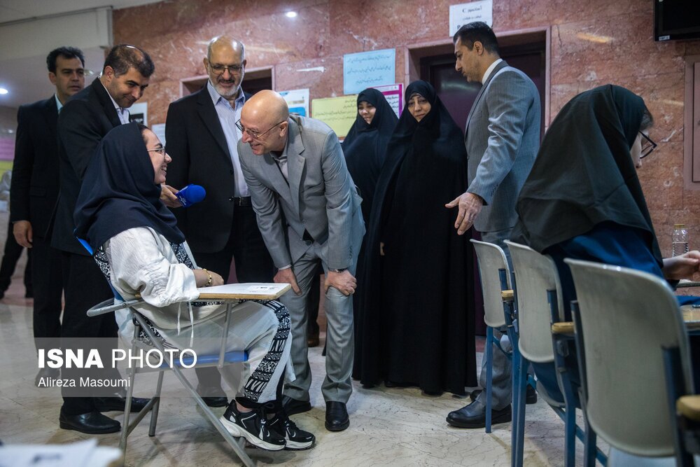 تصاویری متفاوت و عجیب از کنکور امسال