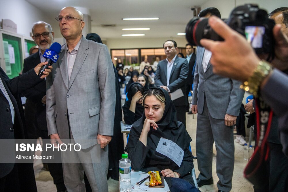 تصاویری متفاوت و عجیب از کنکور امسال