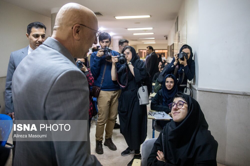 تصاویری متفاوت و عجیب از کنکور امسال