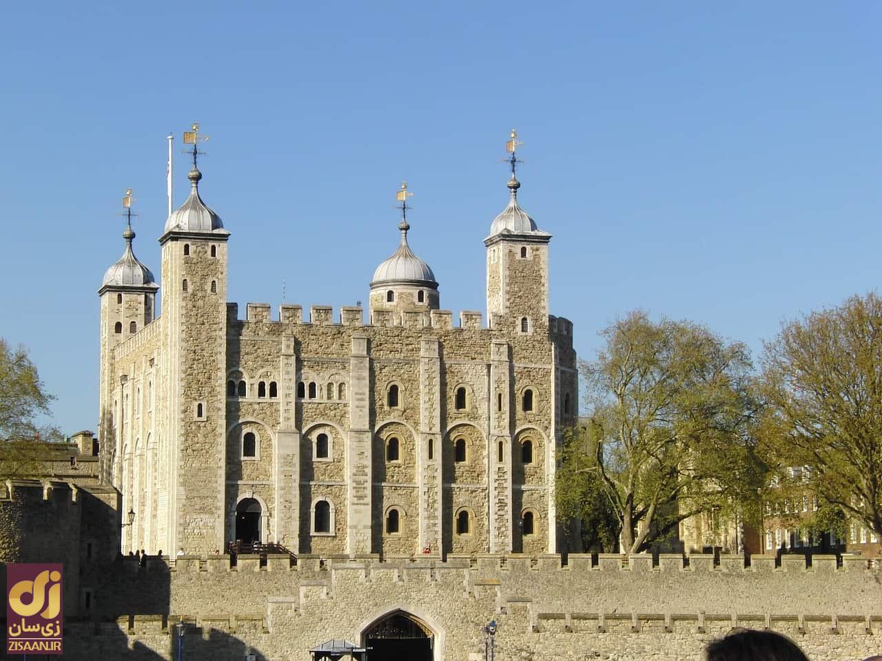 (تصاویر) ترسناک‌ترین جاذبه‌های گردشگری جهان؛ از قلعه اجنه تا جنگل خودکشی!