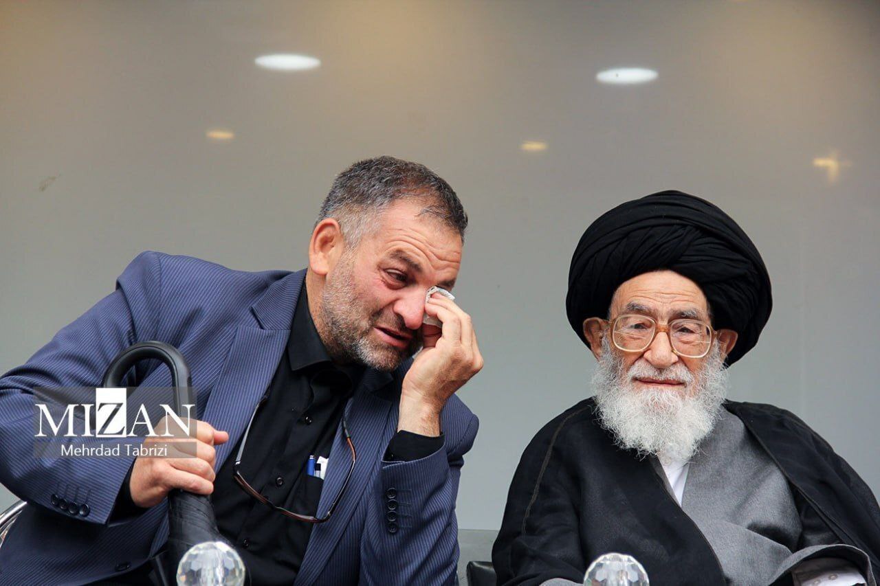 عکس | پدر آیت‌الله آل‌هاشم در مراسم تشییع او