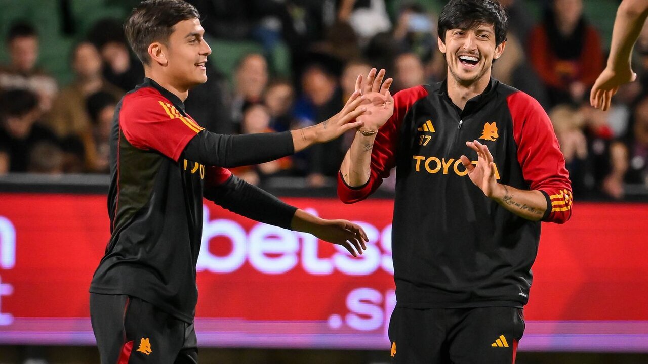 عکس‌ | شوخی و خنده‌های آزمون و دیبالا در اسرالیا