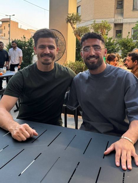 عکس| مهمان امروز کافه وریا چه کسی بود؟ عکس| مهمان امروز کافه وریا چه کسی بود؟