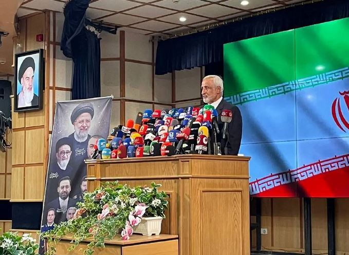 نادران: به نفع هیچ کاندیدایی کنار نخواهم رفت نادران: به نفع هیچ کاندیدایی کنار نخواهم رفت