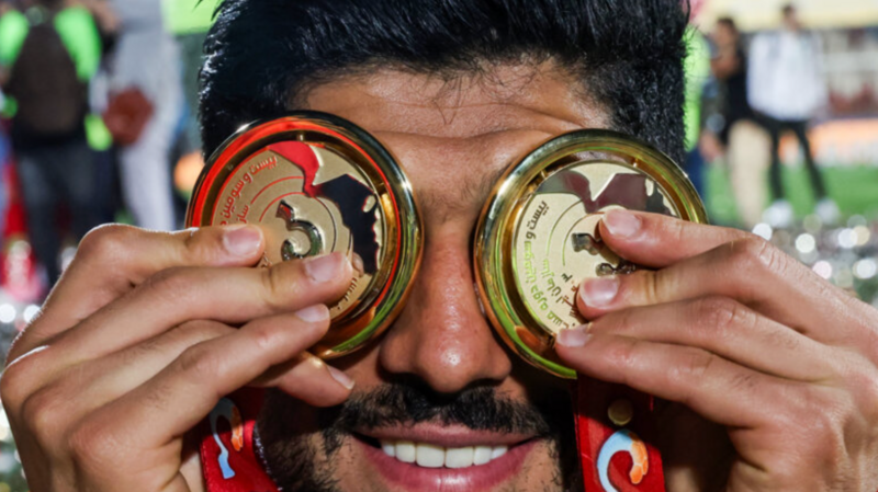 جنجال ادامه دارد؛ کاپیتان سرخ‌ها می‌گوید «آفساید» بود!