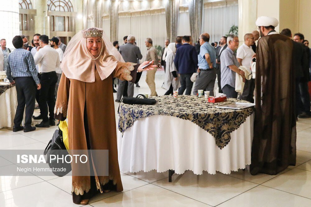 عکس | تصویری جدید از خانواده شهید امیرعبداللهیان در یک مراسم