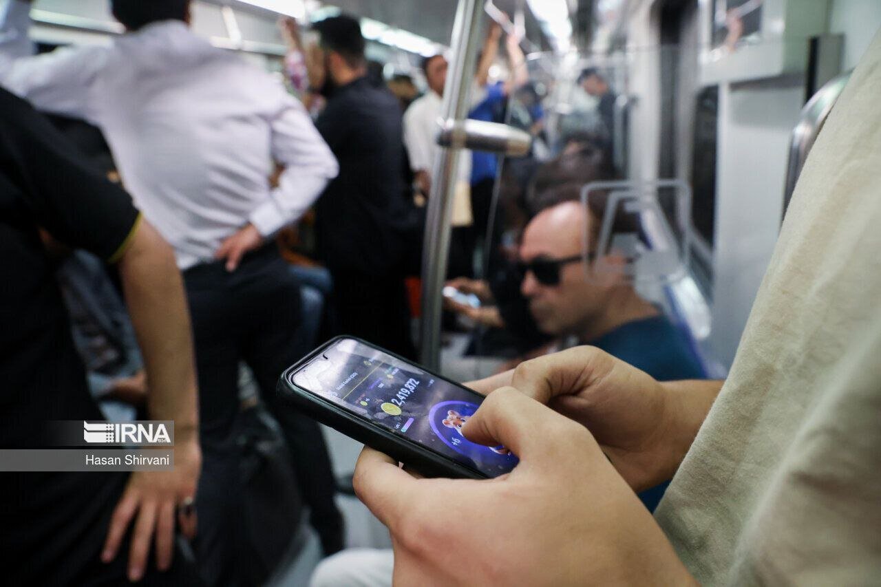 (تصاویر) تصاویری عجیب و باورنکردنی از جنون همستربازی در ایران