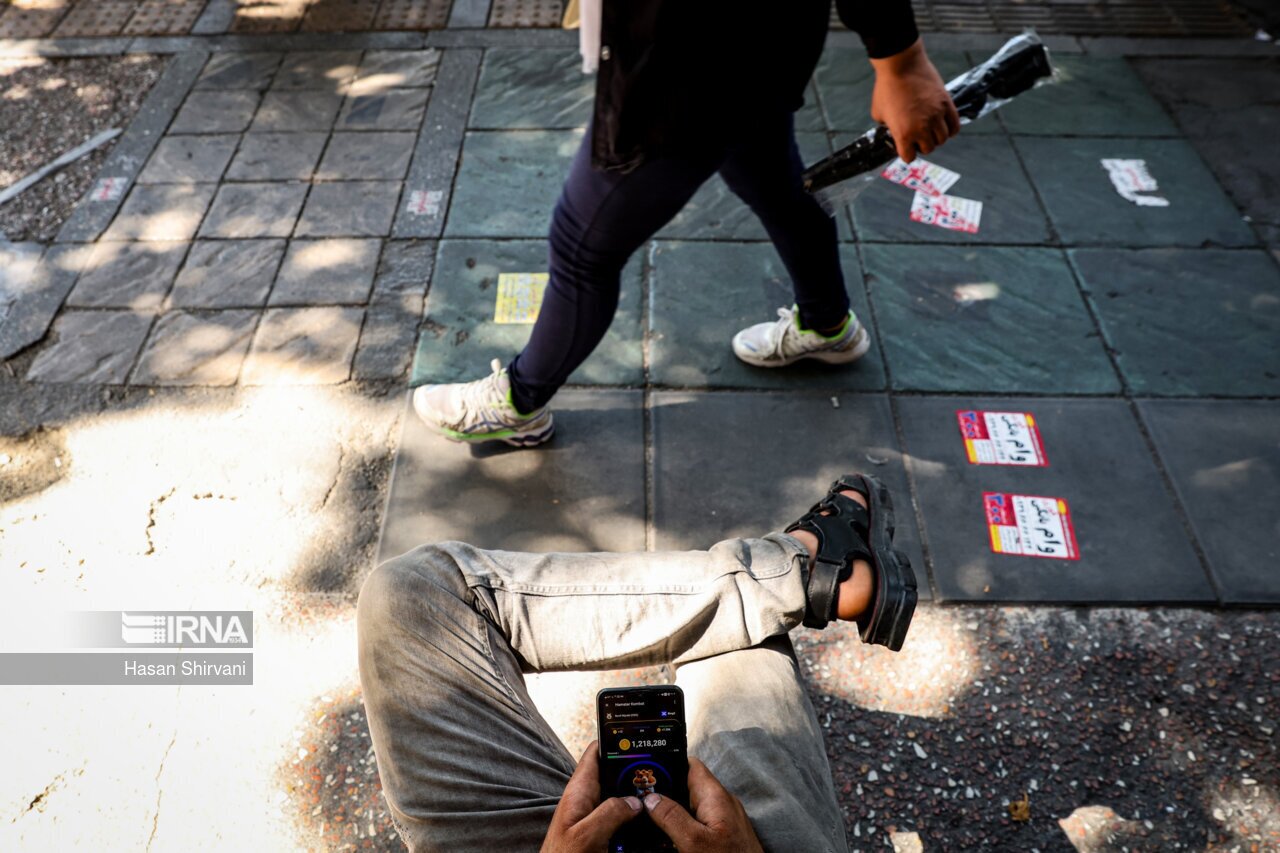 (تصاویر) تصاویری عجیب و باورنکردنی از جنون همستربازی در ایران