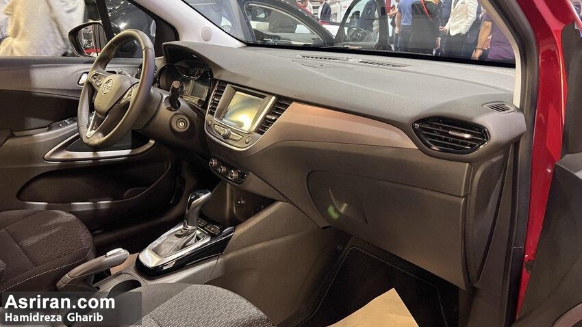 (عکس) رونمایی از ۳ خودرو اروپایی اوپل در نمایشگاه خودروی شیراز