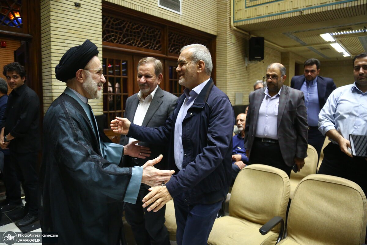 (عکس) پزشکیان در آغوش سید محمد خاتمی