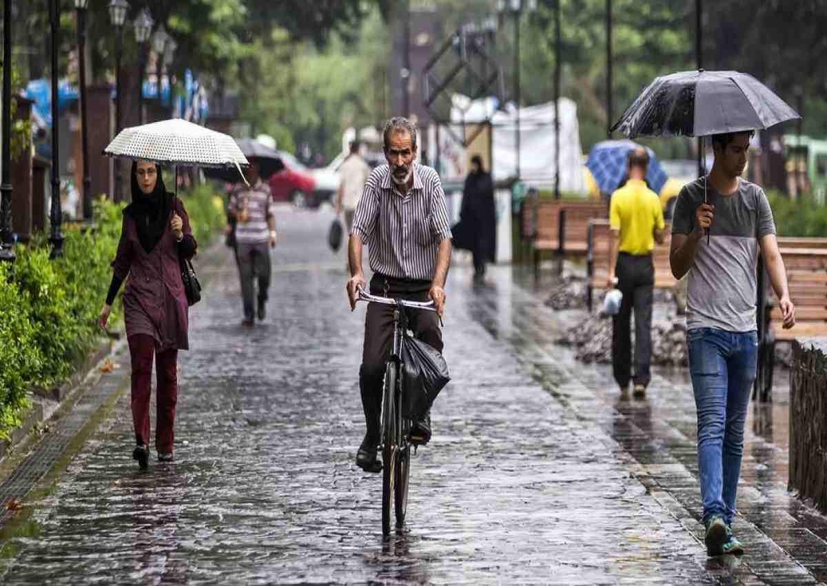 احتمال گرد و خاک در نوار غربی و جنوبی کشور