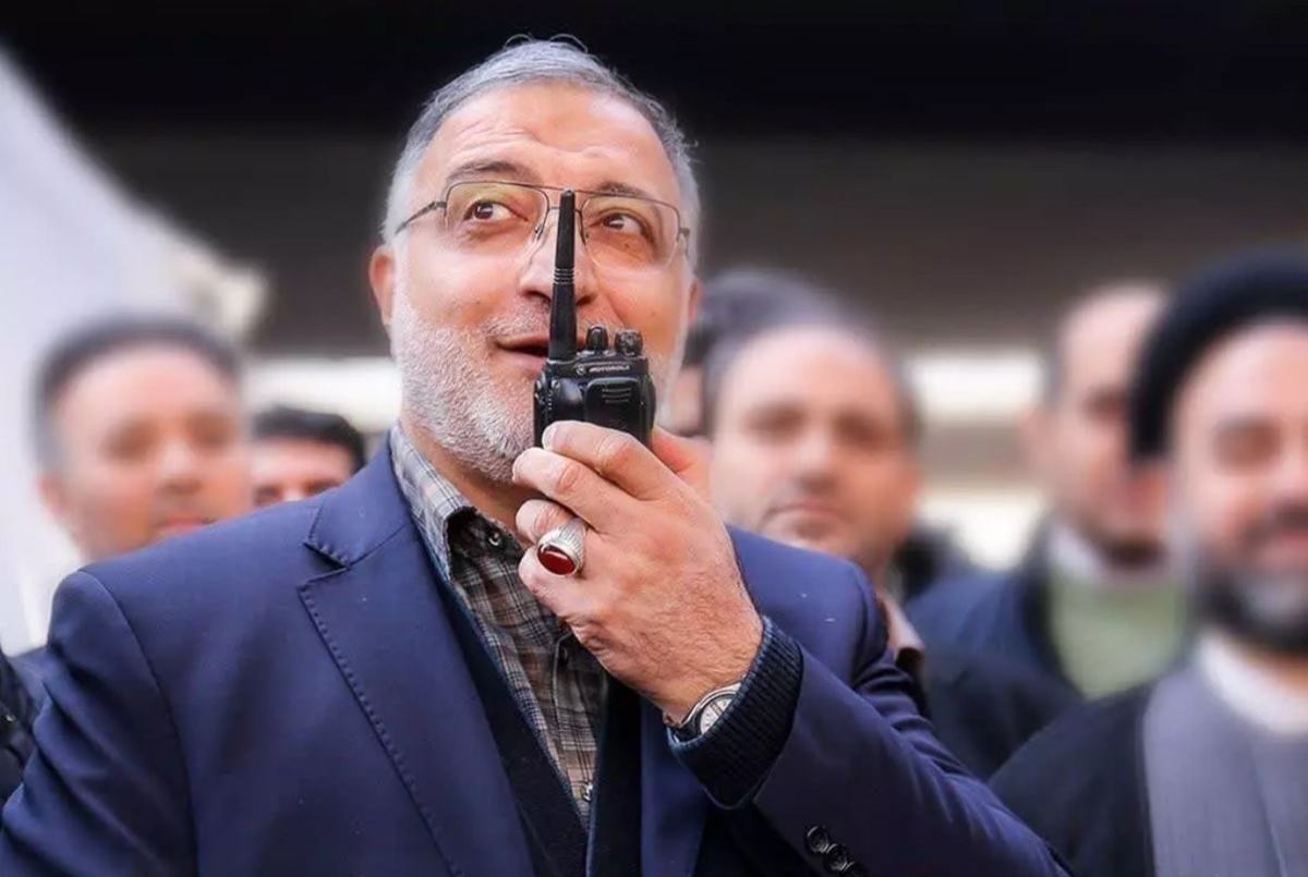 همه علیه زاکانی؛ وقتی کسی حامی آقای دکتر نیست!