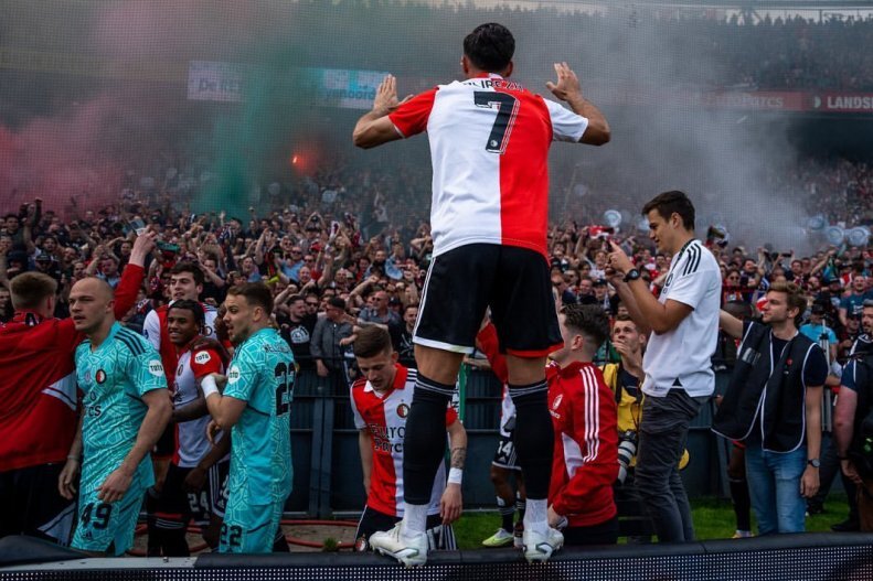 آینده کاپیتان تیم ملی مشخص شد