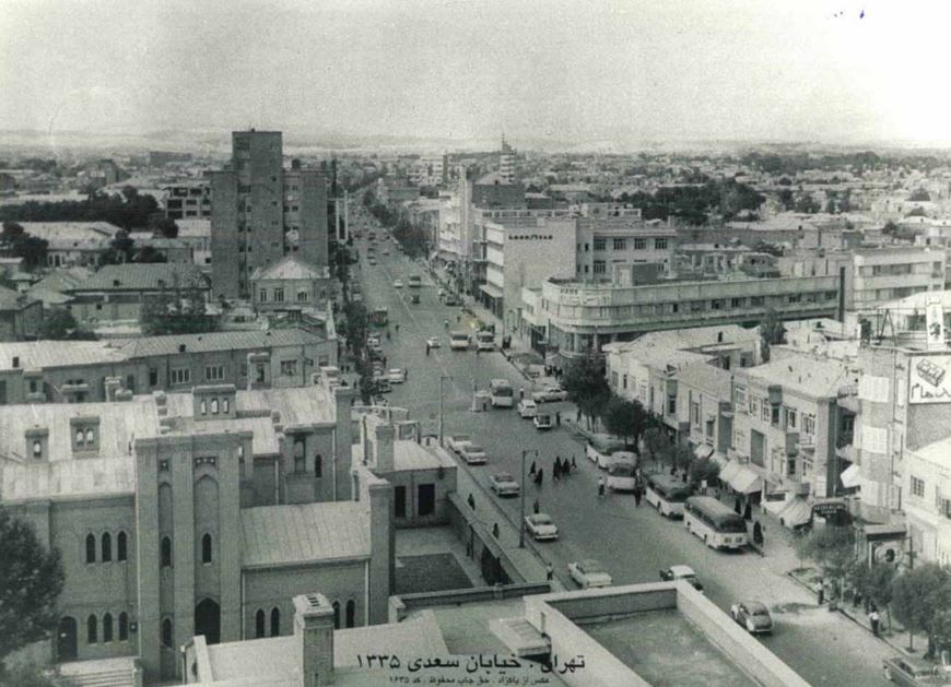 عکس| خیابان سعدی تهران ۶۸ سال قبل این شکلی بود عکس| خیابان سعدی تهران ۶۸ سال قبل این شکلی بود