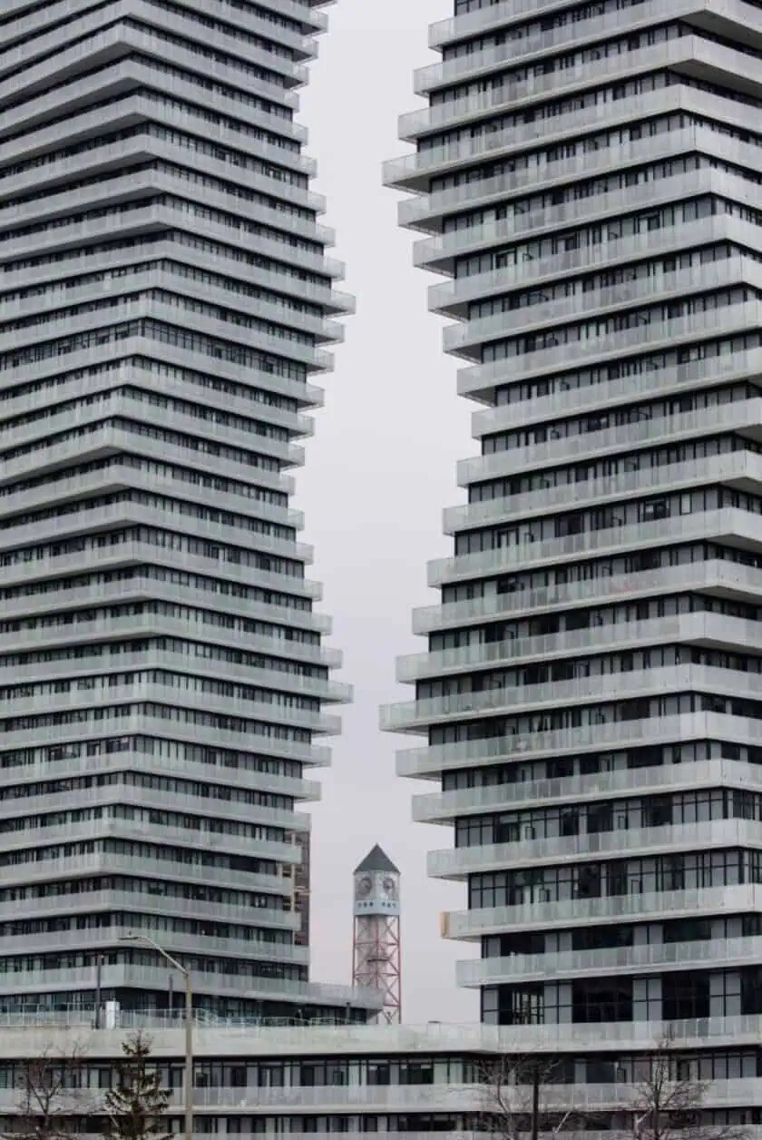 عکس| مجتمع آسمان‌خراش‌های مجهز به پیست اسکی برنده جایزه شدند!