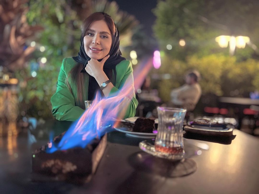 (عکس) مجری سابق تلویزیون با یک پوشش متفاوت عکس گرفت