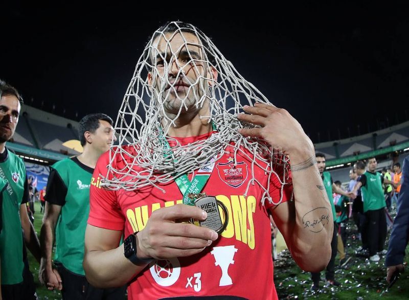 دوئل استقلال و پرسپولیس به سکانس آخر کشیده شد