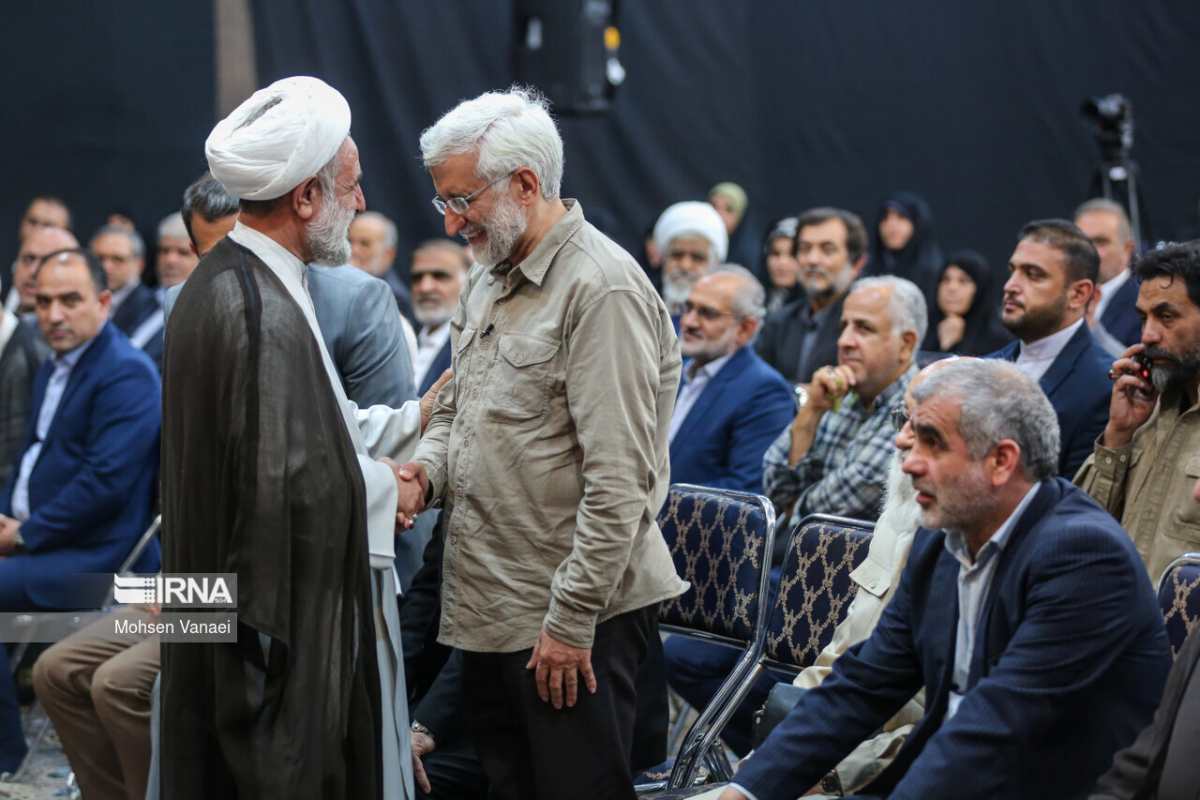 عکس| تصویری از چهره خندان سعید جلیلی در کنار آتش زننده برجام