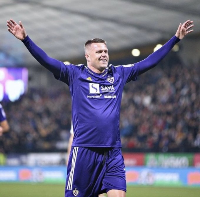 این آقا دیشب به دست رفیق رونالدو دوباره کشته شد