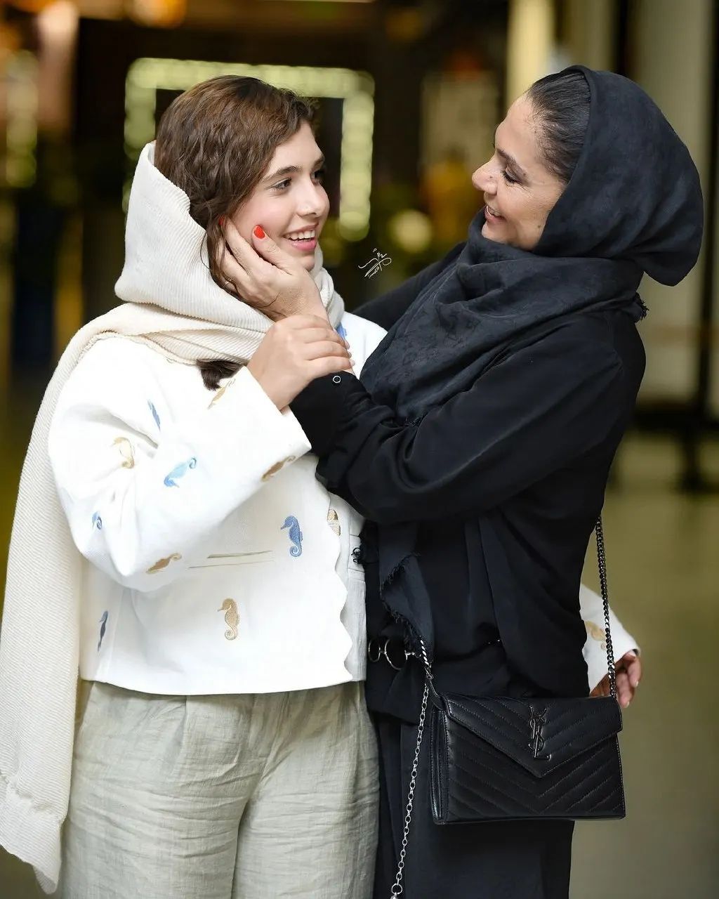 مادر و دختر سینمای ایران در اکران یک فیلم مادر و دختر سینمای ایران در اکران یک فیلم