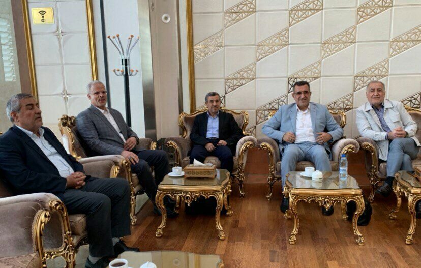 عکس | سفر به ترکیه؛ آیا احمدینژاد دور دوم انتخابات را هم تحریم کرد؟ عکس | سفر به ترکیه؛ آیا احمدینژاد دور دوم انتخابات را هم تحریم کرد؟